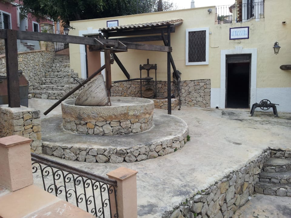 Teilansicht Occidental Pueblo Acantilado