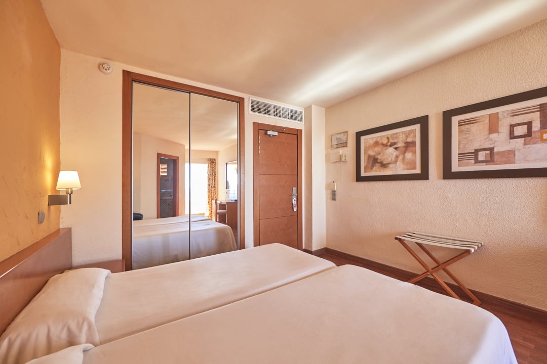 Zimmer MLL Blue Bay Hotel