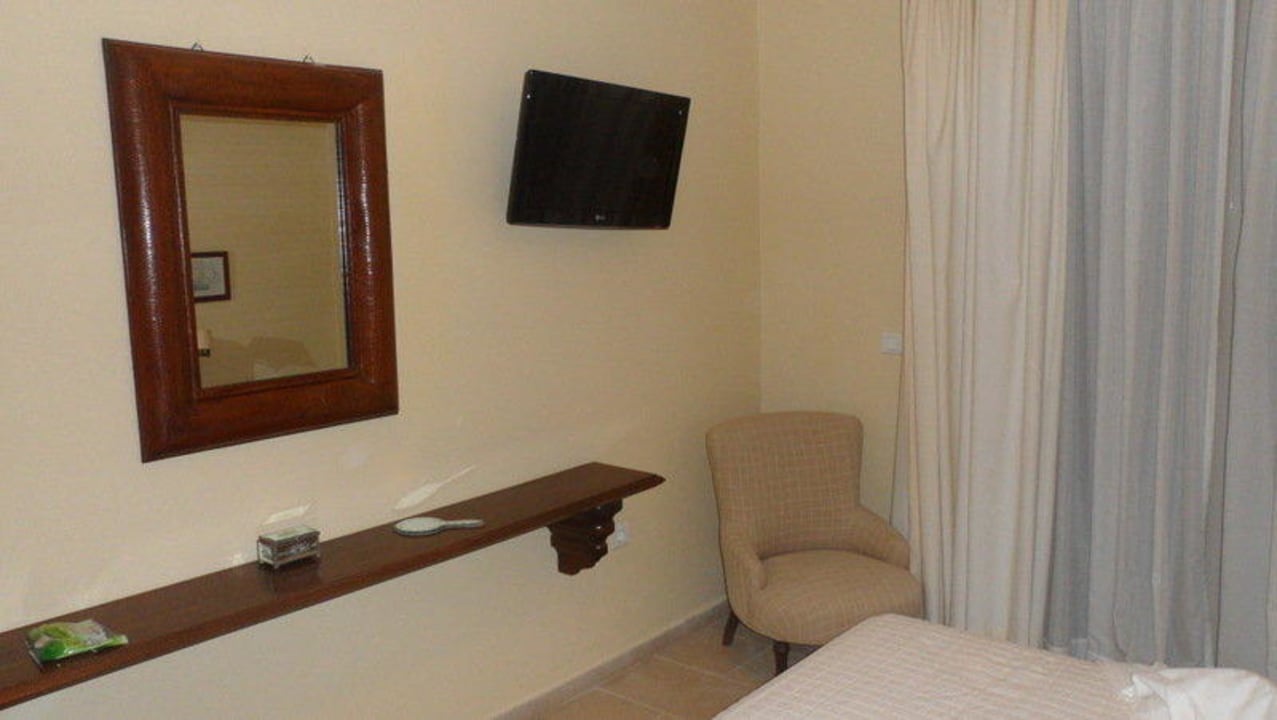 Schlafzimmer 2 Hotel Pleiades Villas