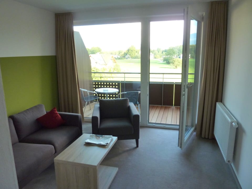 Sitzbereich mit Gartenblick Hotel Aberseehof