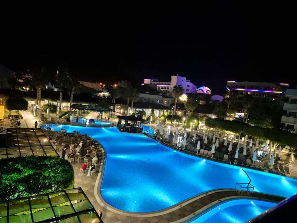 Pool Grand Seker Hotel