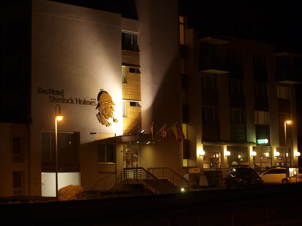 By Night Das Hotel Sherlock Holmes