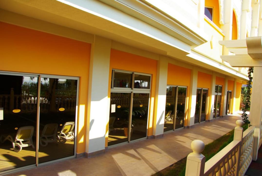 Hallenbad Royal Alhambra Palace