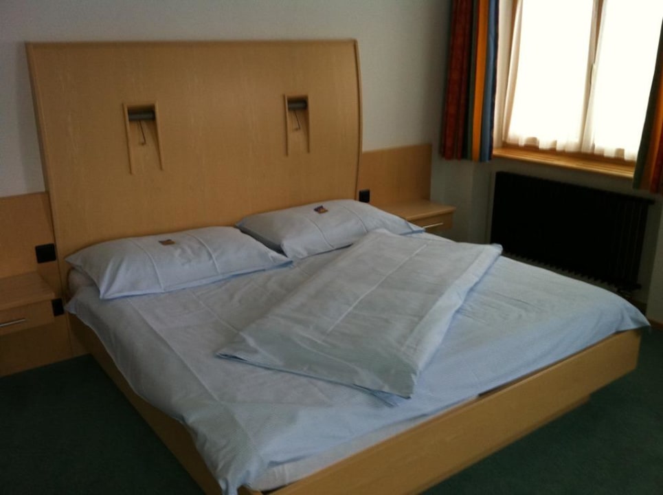 Zimmeransicht Berghotel Tgantieni