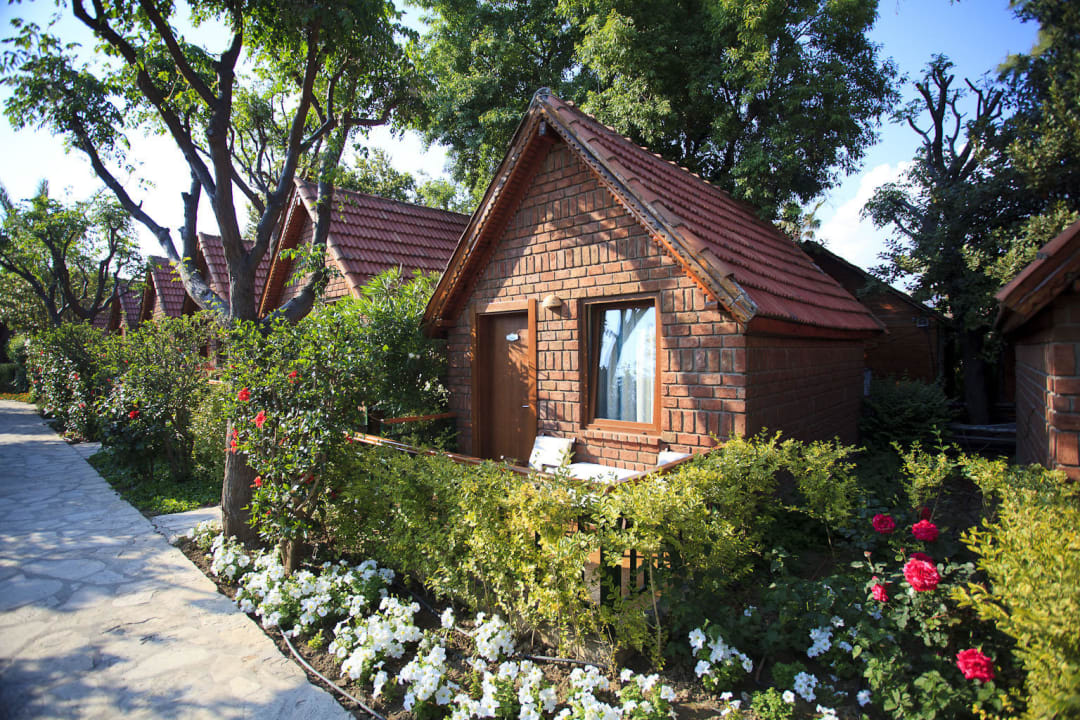 Can Garden Beach Bungalows. Can Garden Beach