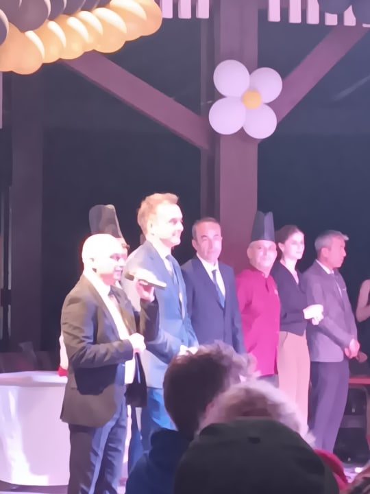 Lobby Club Grand Side