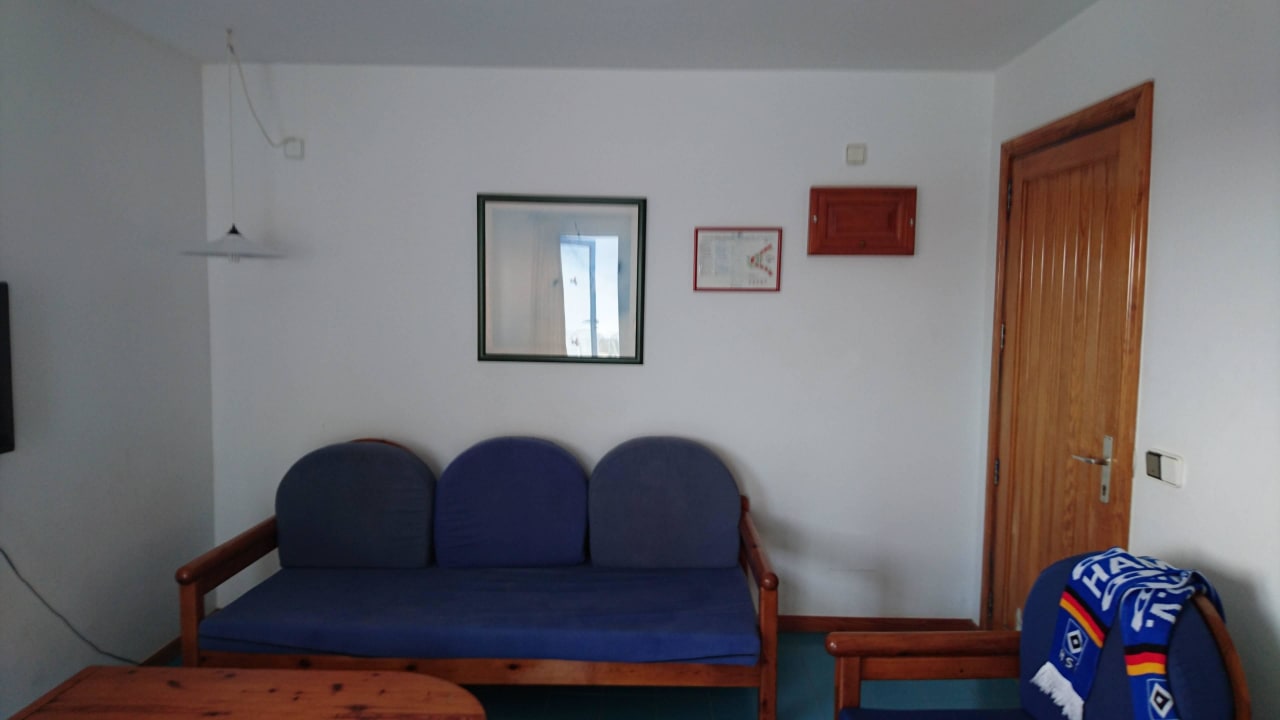 Eingang und Wohnzimmer Aparthotel Costa Mar