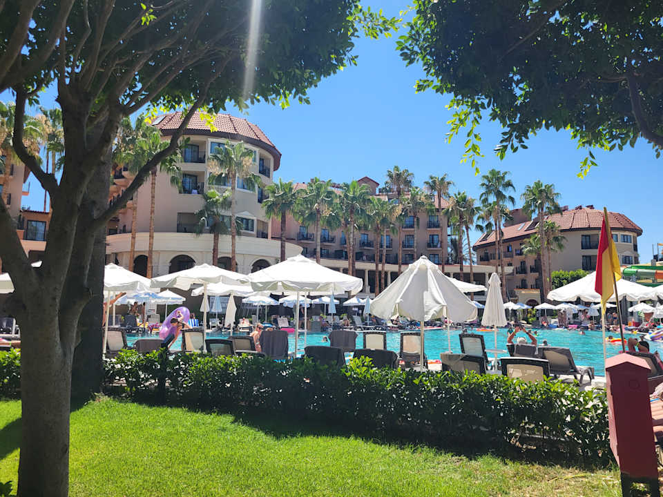 Pool allsun Numa Club Side