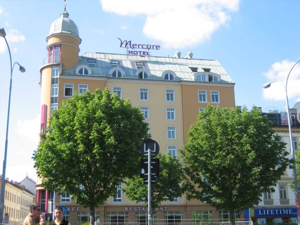 Aussenansicht Hotel Mercure Wien Westbahnhof Hotel Mercure Wien Westbahnhof