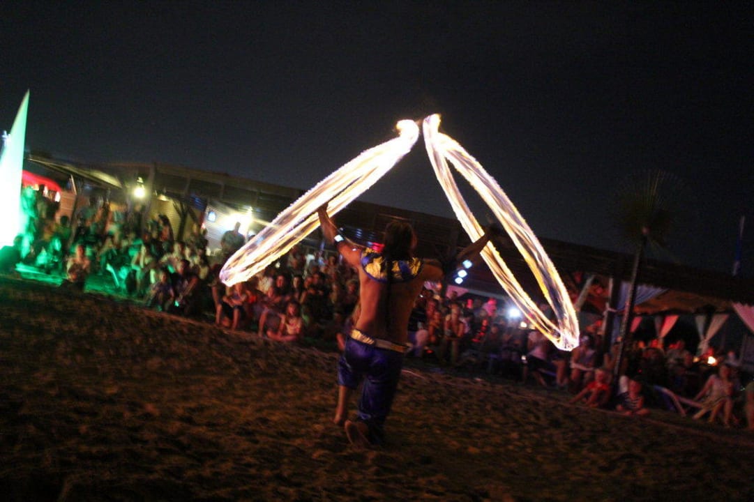 Alpay bei der Feuershow Aydinbey Kings Palace & Spa