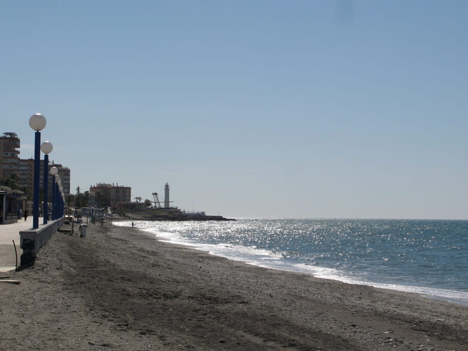 Nix los am Strand Iberostar Waves Málaga Playa