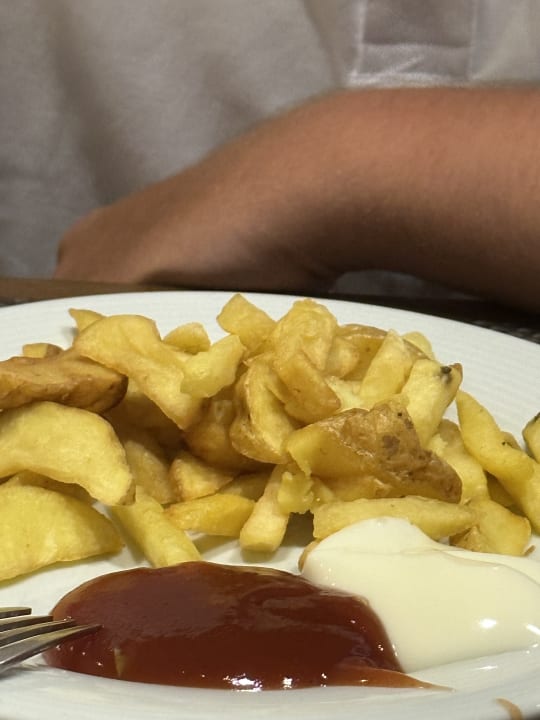 Gastro Ambassador Plaza Hotel