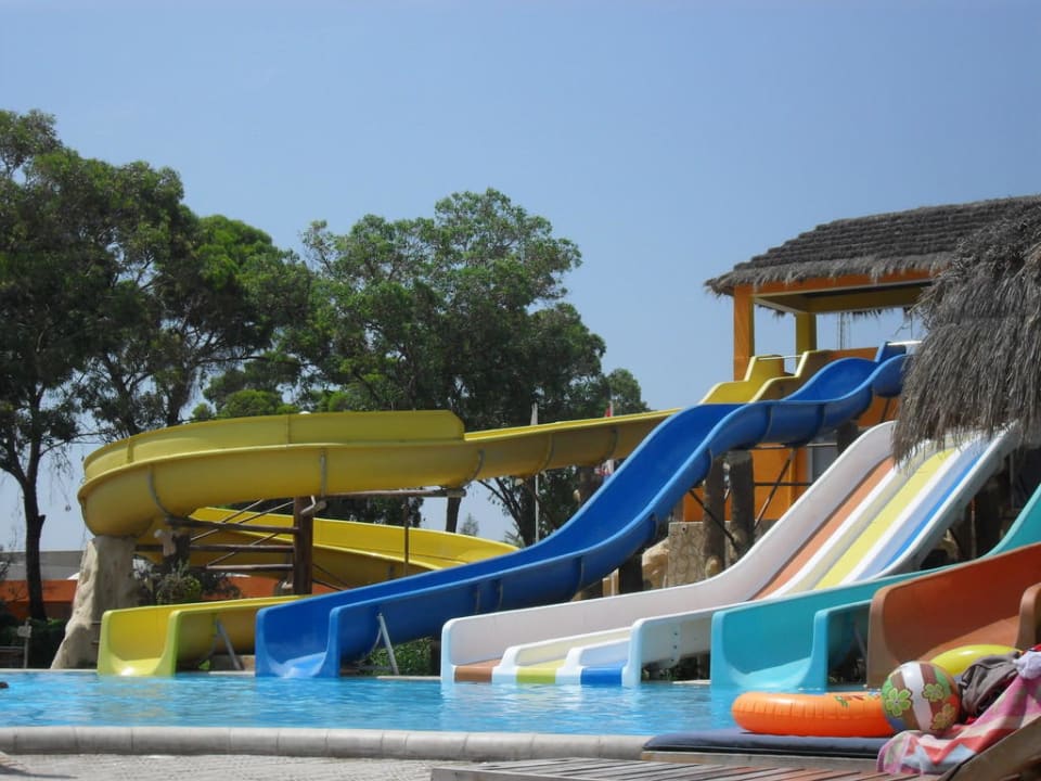 Activpool mit Wasserrutschen Hotel Caribbean World Nabeul