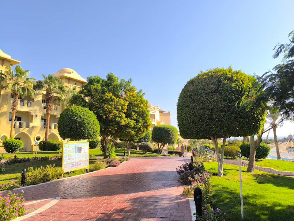 Gartenanlage Serenity Alpha Beach