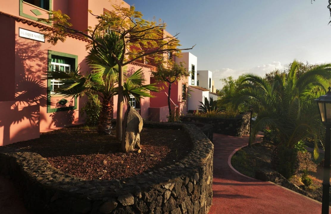 Aussen Apartamentos Oasis San Antonio