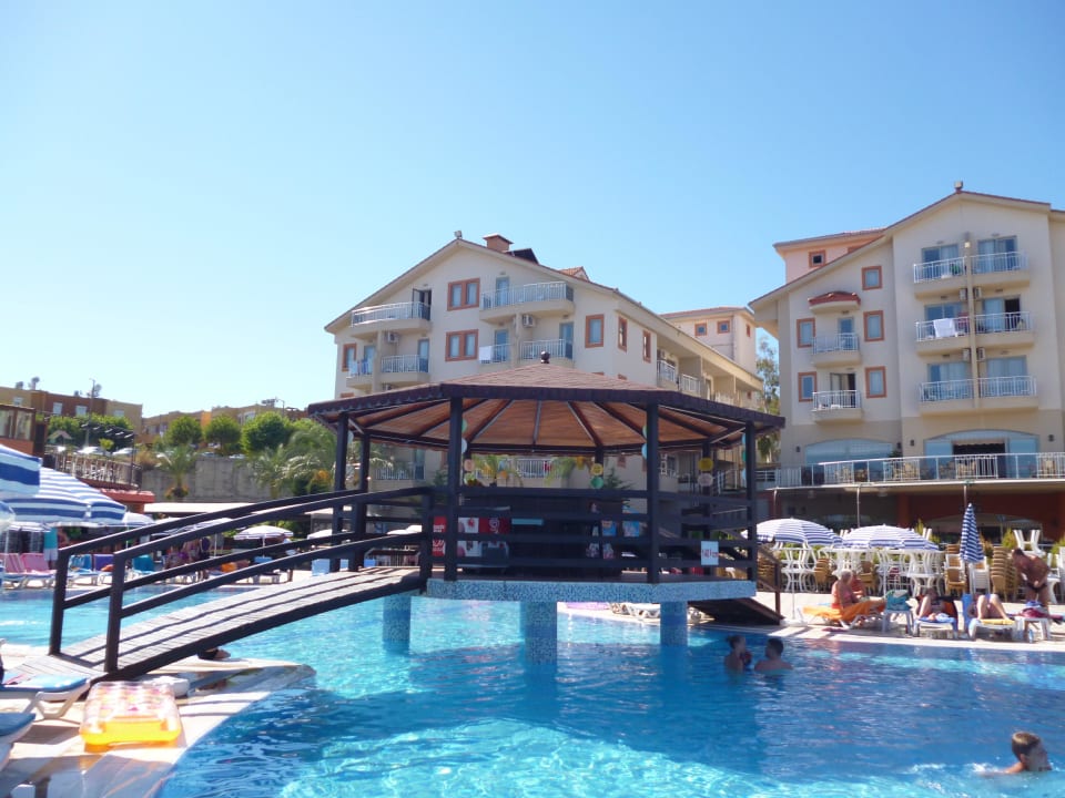 Pool mit Vitaminbar FUN&SUN Smart Hane Sun Hotel