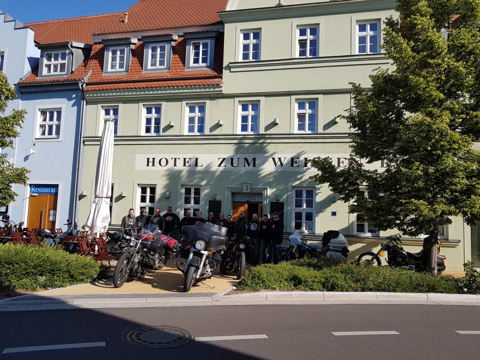 Außenansicht Hotel Zum Weissen Ross