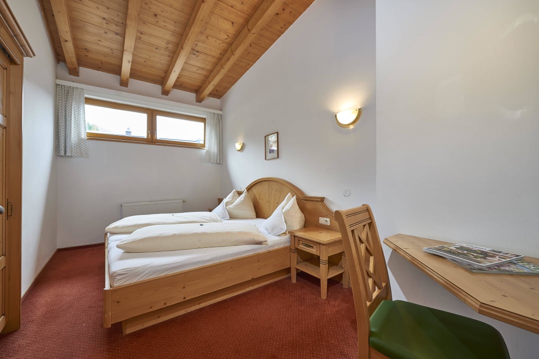 Zimmer - Doppelbett Gartenhotel Daxer