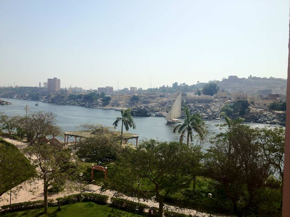 Ausblick von unserem Zimmer den Nil und Assuan  Pyramisa Island Hotel Aswan