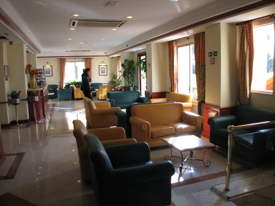 Lobby Hotel Plaza & Plaza Regency