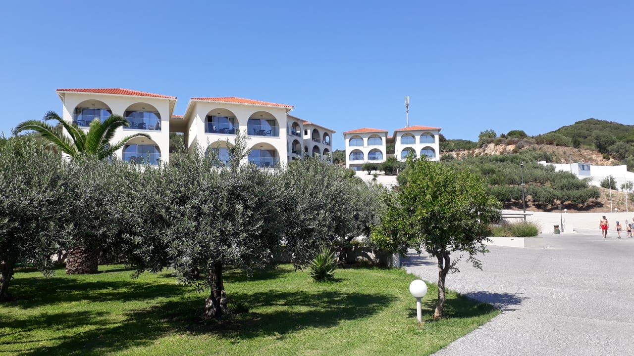 Außenansicht Akrathos Beach Hotel