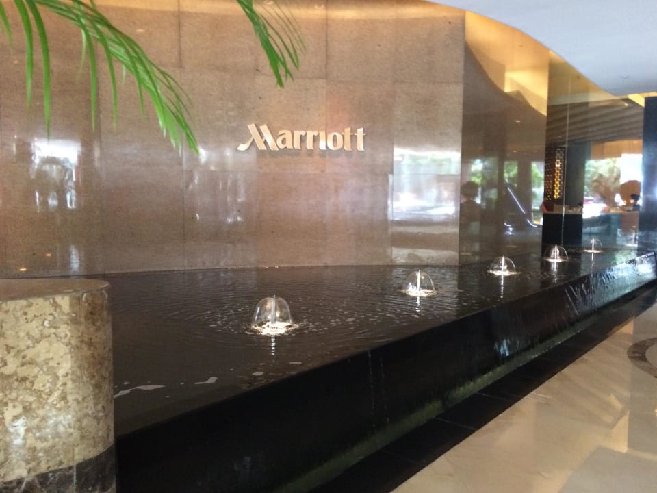 Hoteleingang  Singapore Marriott Tang Plaza Hotel