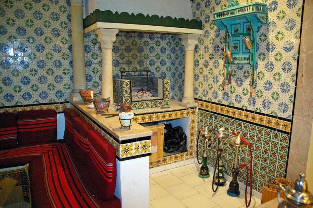 Tunishaus mit Wasserpfeifen The Orangers Beach Resort and Bungalows