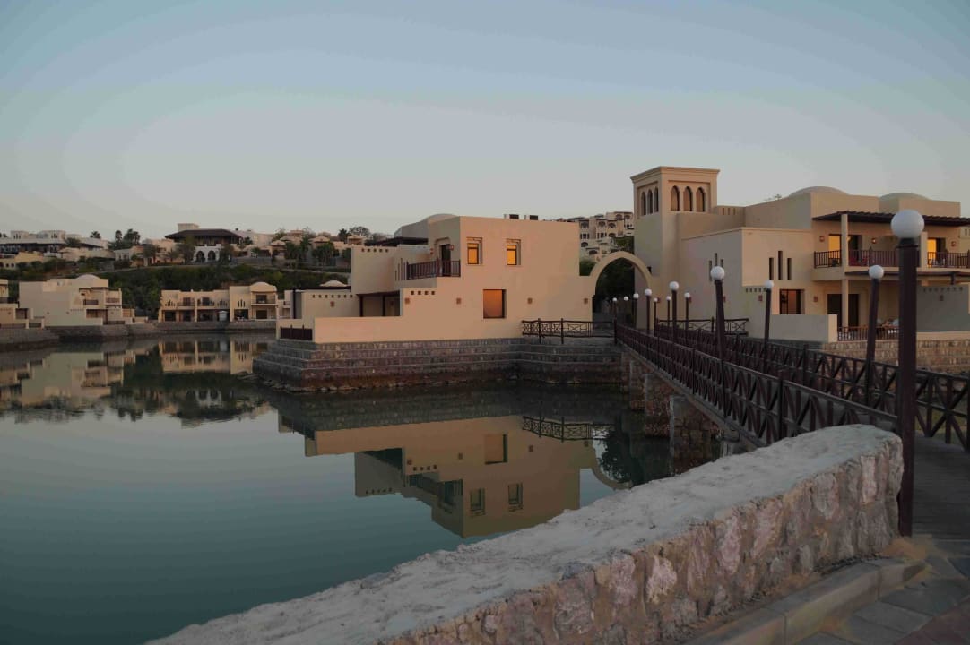 Hotel The Cove Rotana The Cove Rotana Resort