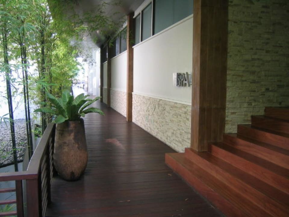 Eingang zum SPA Millennium Hilton Bangkok