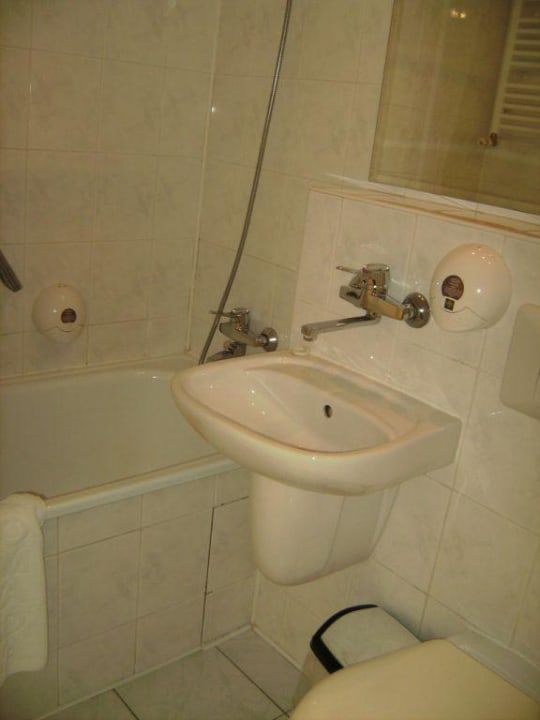 Zimmer der 2. Übernachtung, Bad Hotel Gromada Piła