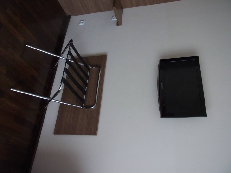 Kofferablage, TV Best Western Hotel Bamberg
