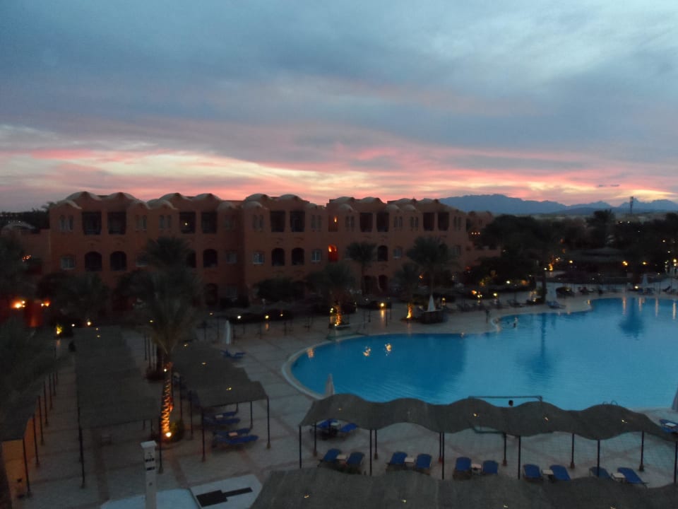 Sonnenuntergang Jaz Makadi Oasis Resort
