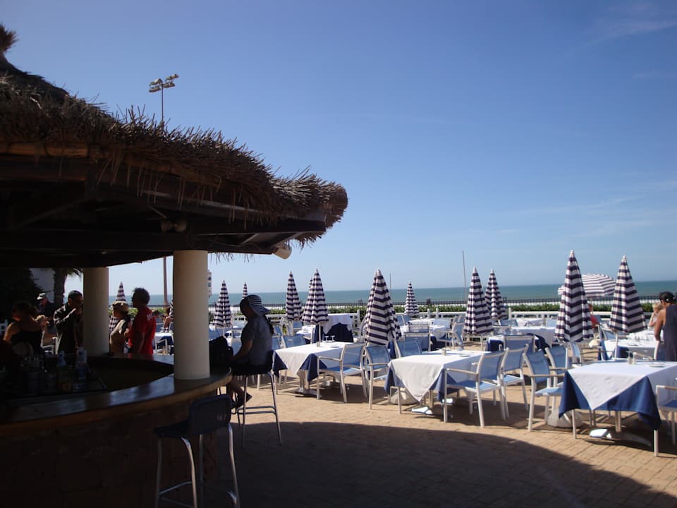 Tapas Bar mit Blick aufs Meer Dunes D'or Ocean Club