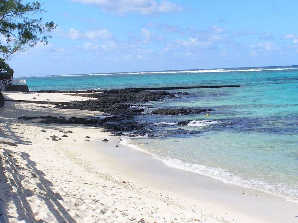 Strandblick links Le Peninsula Bay Beach Resort & Spa