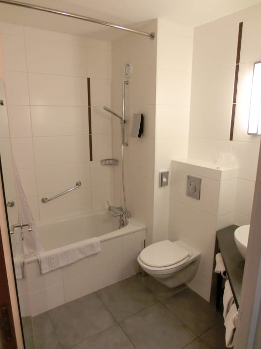 Badezimmer 203 Hotel Holiday Inn G.C. Dijon