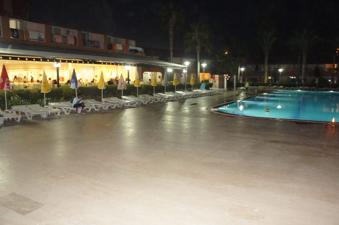 Abends Club Turtas Beach Hotel