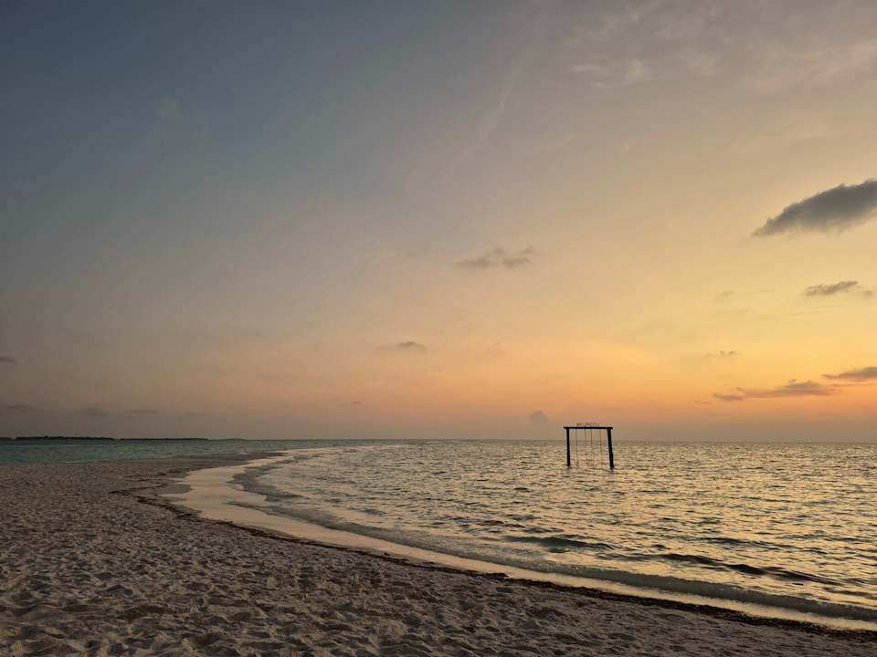 Strand Kuredu Island Resort & Spa