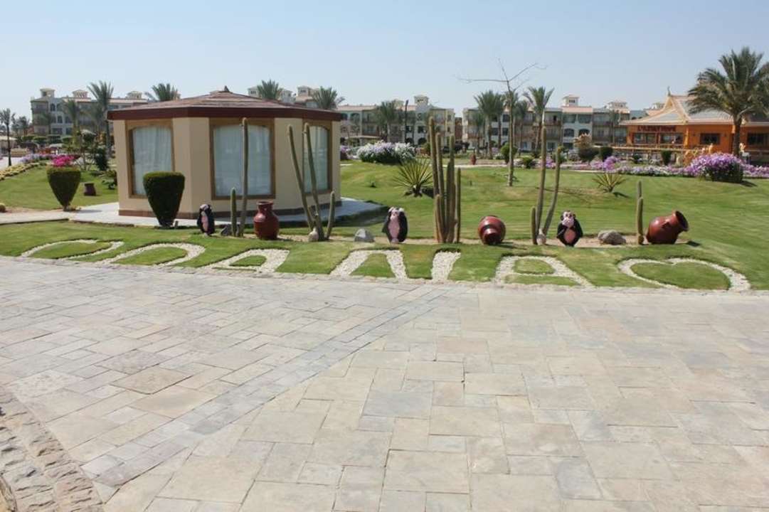 Gartenanlage Pickalbatros Dana Beach Resort - Hurghada