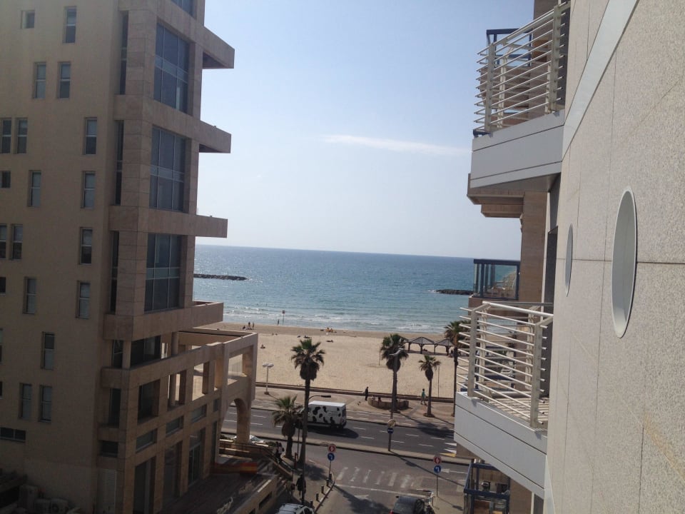 Blick vom Balkon Richtung Strand Savoy Sea Side Hotel