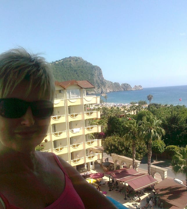 Popołudniowa kawka na balkonie Hatipoglu Beach Hotel