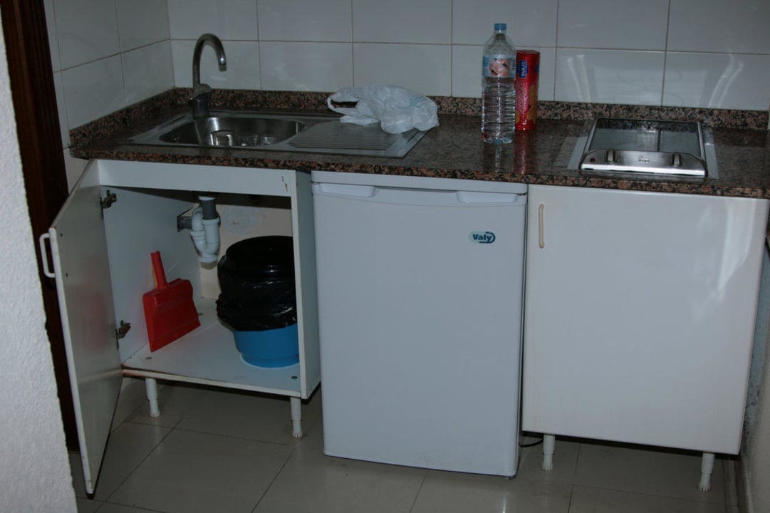 Kitchenette, Bungalow Suites & Villas by Dunas