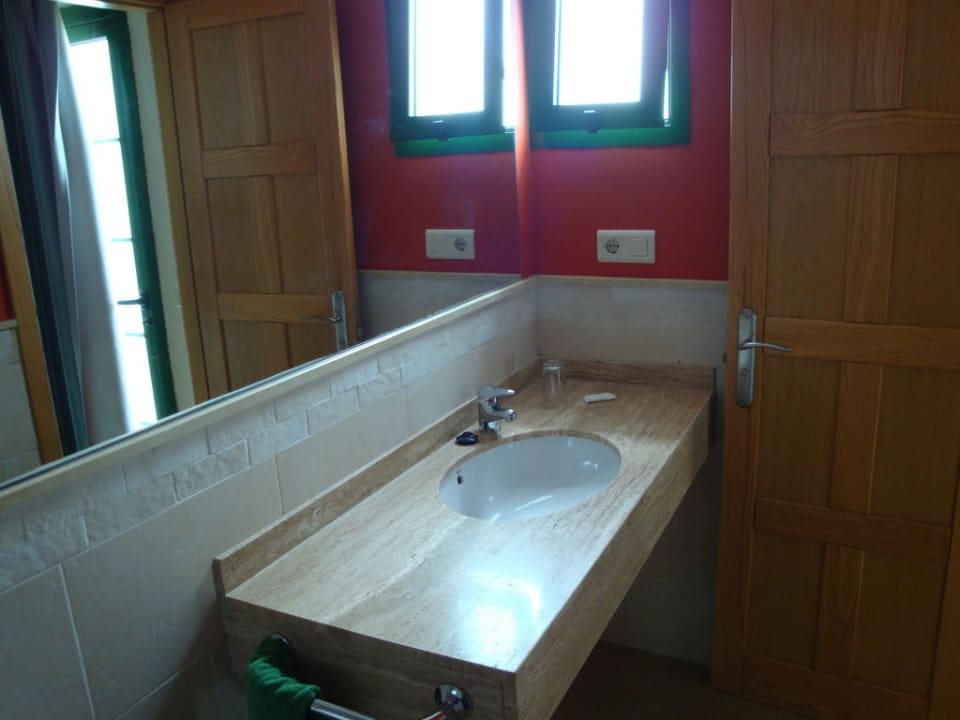 Bad Bungalows Cordial Sandy Golf