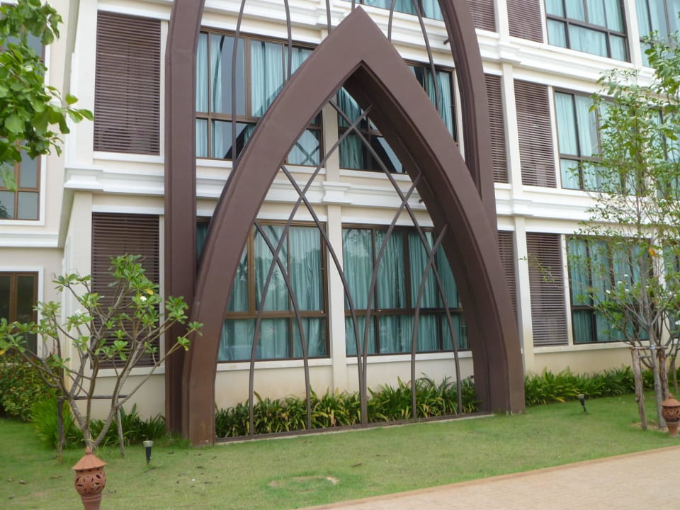 Die moderne Fassade  Hotel Srilamduan