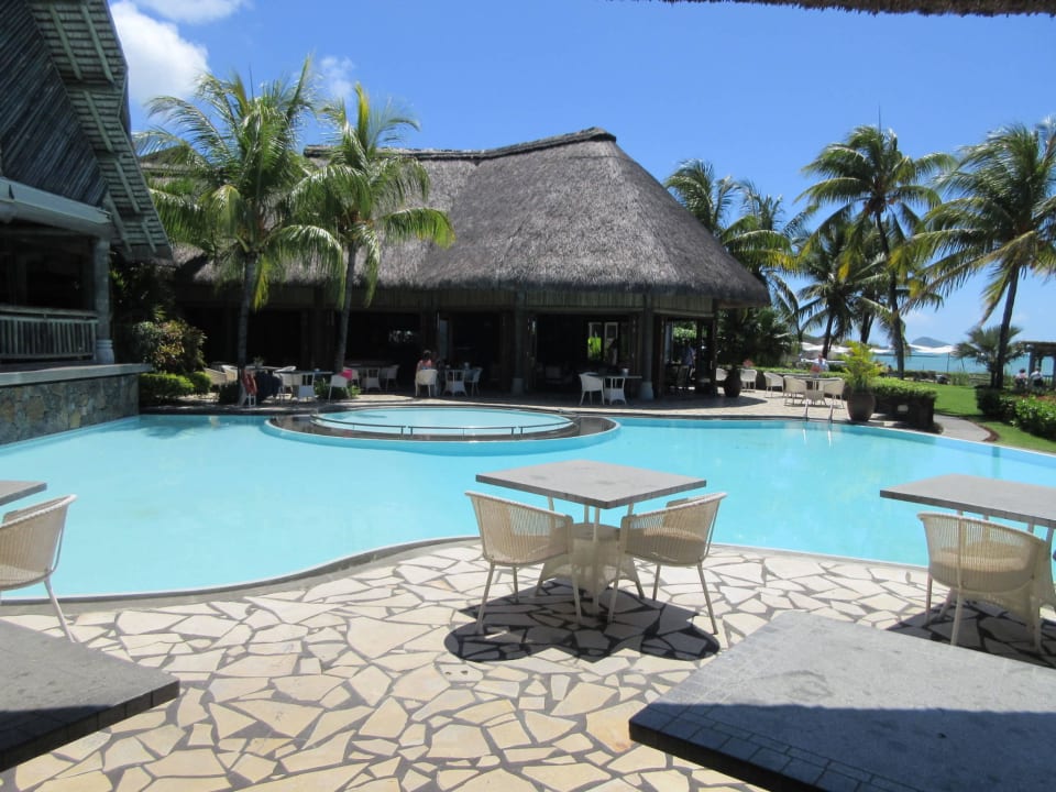 Kleiner Pool und Bar Veranda Paul & Virginie Hotel & Spa - Adults only