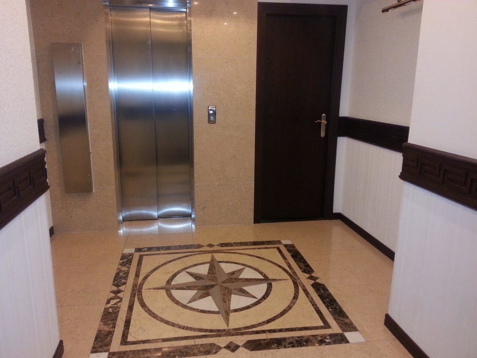 Lift Hotel Kassado Plaza