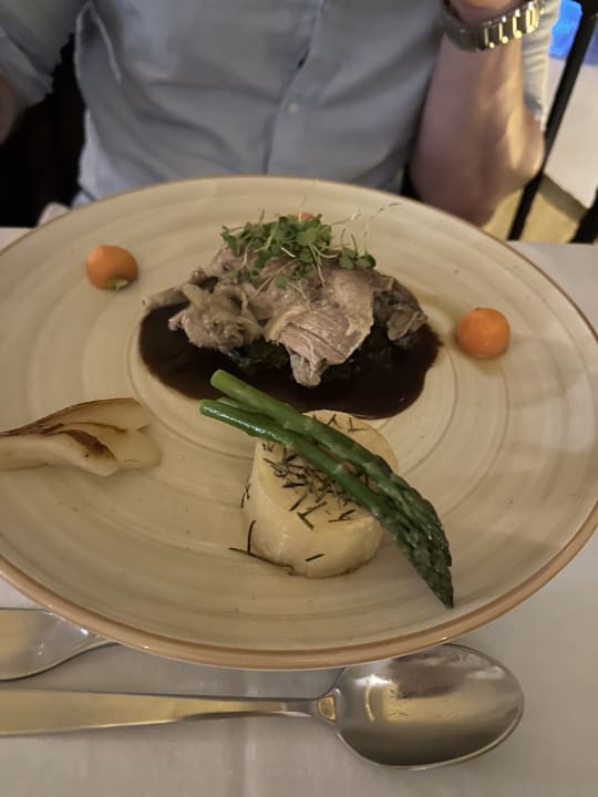 Gastro Fort Arabesque Resort, Spa & Villas