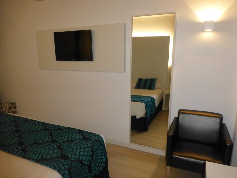 Flachbildschirm BG Hotel Caballero