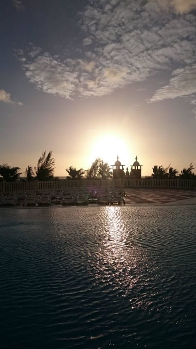 Pool Royal Taj Mahal Hotel