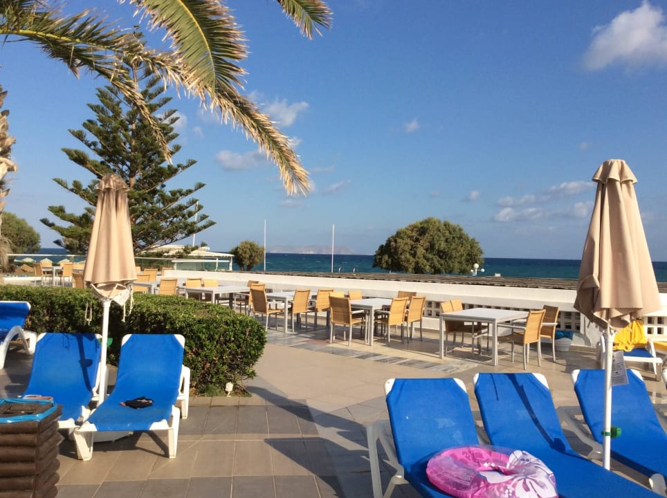 Mit Blick aufs Meer  Lyttos Beach Hotel