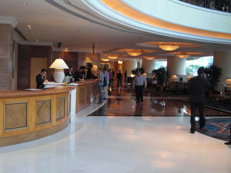 Lobby Harbour Grand Kowloon